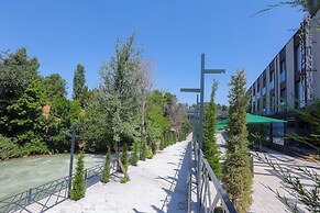 RiverInnHotel