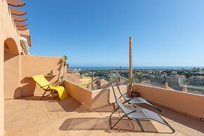 Los Lagos in Elviria