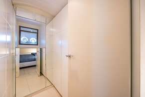 Blu Breeze on Seafront