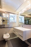 Blu Breeze on Seafront