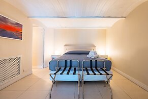 Blu Breeze on Seafront