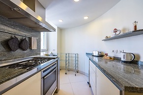 Blu Breeze on Seafront