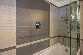 Blu Breeze on Seafront