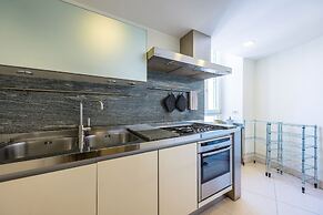 Blu Breeze on Seafront