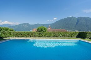 Casa Vela in Sala Comacina