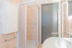 Casa Vela in Sala Comacina