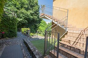 Casa Vela in Sala Comacina