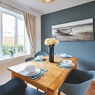 Host Stay Crab Cottage