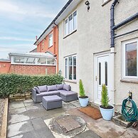 Host Stay Crab Cottage