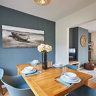 Host Stay Crab Cottage