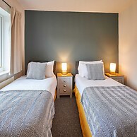 Host Stay Crab Cottage