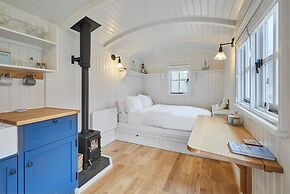 Host Stay The Lobster Pot