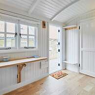 Host Stay The Lobster Pot