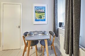 Host Stay Dodds Lane