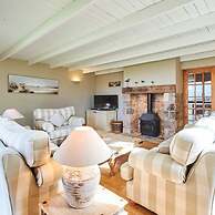 Host Stay The Coach House