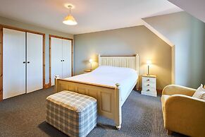 Host Stay The Coach House