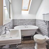 Host Stay The Coach House