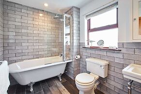 Host Stay The Coach House