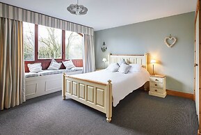 Host Stay The Coach House