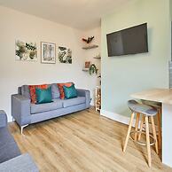 Host Stay Appleton House