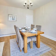 Host Stay Appleton House