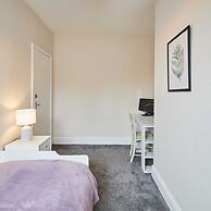 Host Stay Appleton House