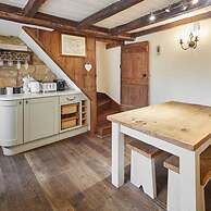 Host Stay Colcott Cottage