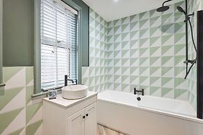 Host Stay Kittiwake House