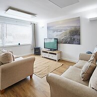 Host Stay Emilyn House