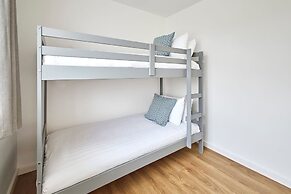 Host Stay Emilyn House