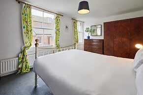 Host Stay Clarence Place