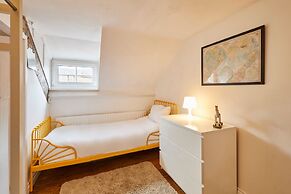 Host Stay Clarence Place