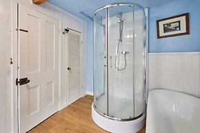 Host Stay Clarence Place