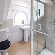 Host Stay Old Reading Room