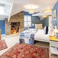 Host Stay Old Reading Room