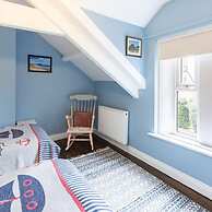 Host Stay Old Reading Room