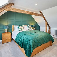 Host Stay Rose House