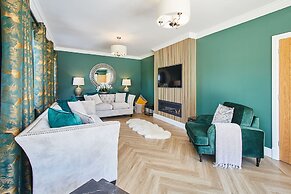 Host Stay Rose House