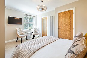 Host Stay Rose House