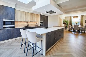 Host Stay Rose House