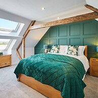 Host Stay Rose House