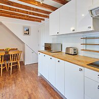 Host Stay Trefor Cottage