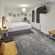 Host Stay Blayshaw House