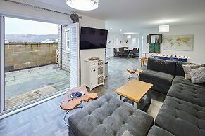 Host Stay Blayshaw House