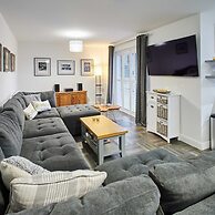 Host Stay Blayshaw House