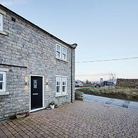 Host Stay Blayshaw House