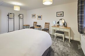 Host Stay Blayshaw House