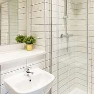 Host Stay Richmond Place 001