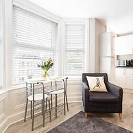 Host Stay Castle Reach