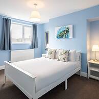 Host Stay Castle Reach